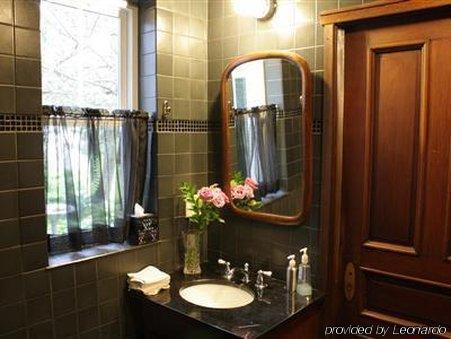 Plum Grove Inn Iowa City Quarto foto