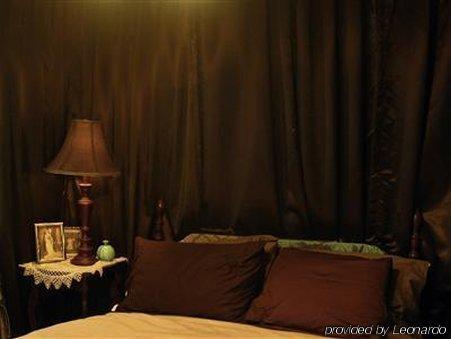 Plum Grove Inn Iowa City Quarto foto